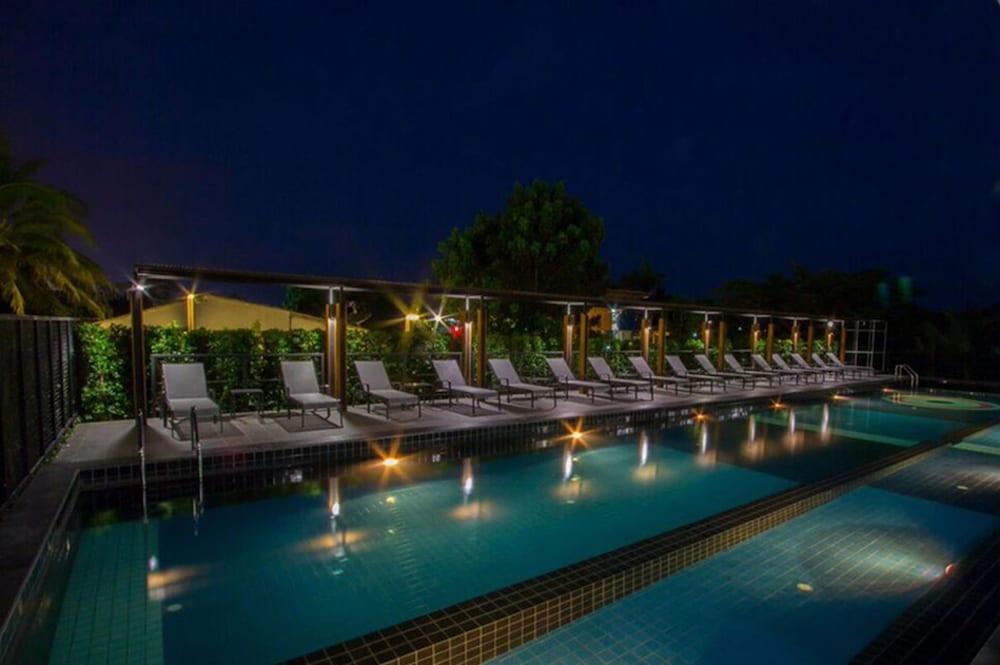 Sugar Marina Hotel -Aviator- Phuket Airport - Sha Extra Plus Nai Yang Luaran gambar